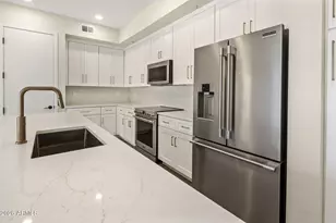 7126 E Osborn Rd, Scottsdale, AZ 85251 - Photo 11