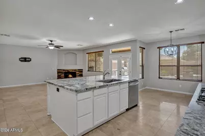 2717 E Teakwood Place, Chandler, AZ 85249 - Photo 9