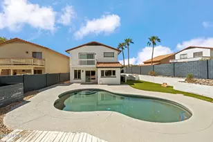 4330 E Vaughn Dr, Phoenix, AZ 85044 - Photo 27