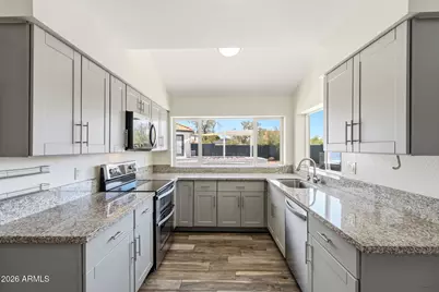 4330 E Vaughn Drive, Phoenix, AZ 85044 - Photo 3