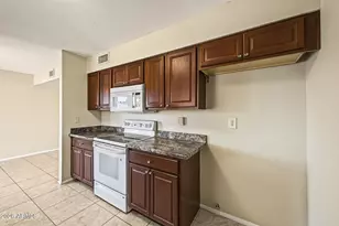 10921 W Loma Blanca Dr, Sun City, AZ 85351 - Photo 11