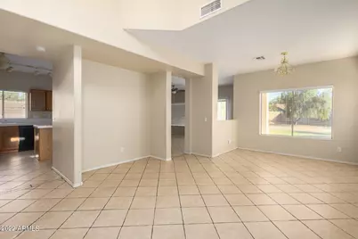 2237 S 63rd Lane, Phoenix, AZ 85043 - Photo 5