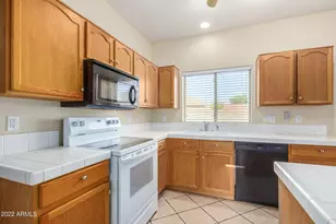2237 S 63rd Ln, Phoenix, AZ 85043 - Photo 11