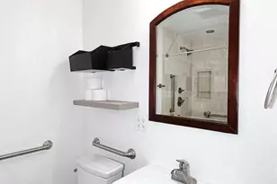 9370 N 100th Pl, Scottsdale, AZ 85258 - Photo 15