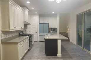 4708 E Daley Ln, Phoenix, AZ 85050 - Photo 7
