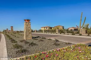 4708 E Daley Ln, Phoenix, AZ 85050 - Photo 3