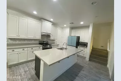 4708 E Daley Lane, Phoenix, AZ 85050 - Photo 9