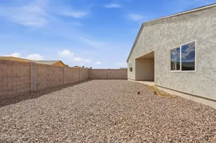 9325 W Concordia Dr, Arizona City, AZ 85123 - Photo 25