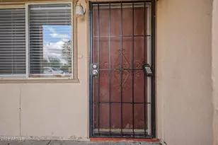 7144 N 66th Dr, Glendale, AZ 85301 - Photo 9