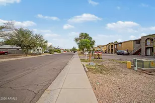 7144 N 66th Dr, Glendale, AZ 85301 - Photo 33