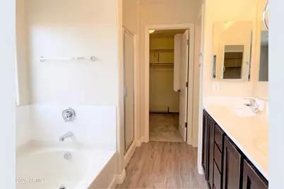 7826 S Peppertree Drive, Gilbert, AZ 85298 - Photo 11