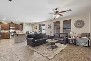 18049 W Ivy Ln, Surprise, AZ 85388 - Photo 15