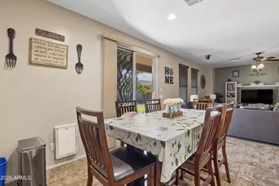 18049 W Ivy Lane, Surprise, AZ 85388 - Photo 11