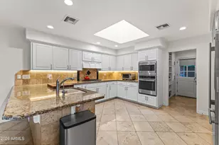 610 W Glenn Dr, Phoenix, AZ 85021 - Photo 7