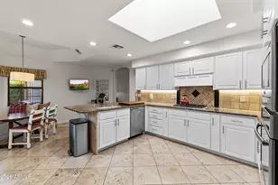 610 W Glenn Dr, Phoenix, AZ 85021 - Photo 11
