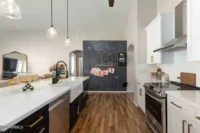 23861 N 21st Place, Phoenix, AZ 85024 - Photo 7