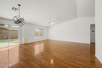 10521 W Virginia Avenue, Avondale, AZ 85392 - Photo 9