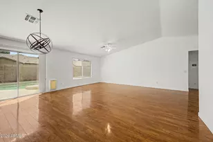 10521 W Virginia Ave, Avondale, AZ 85392 - Photo 9