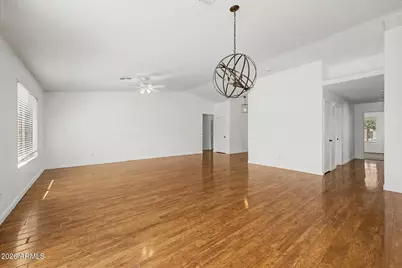 10521 W Virginia Avenue, Avondale, AZ 85392 - Photo 7