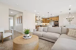 123 E Windsor Dr, Gilbert, AZ 85296 - Photo 9