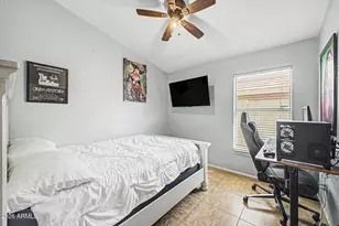 20922 N 38th Pl, Phoenix, AZ 85050 - Photo 21