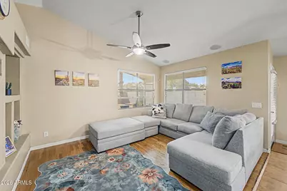 20922 N 38th Place, Phoenix, AZ 85050 - Photo 9