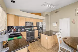 20922 N 38th Pl, Phoenix, AZ 85050 - Photo 15