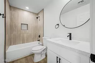 1004 W Manhatton Dr, Tempe, AZ 85282 - Photo 23