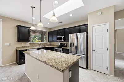 16361 W Willow Creek Lane, Surprise, AZ 85374 - Photo 9