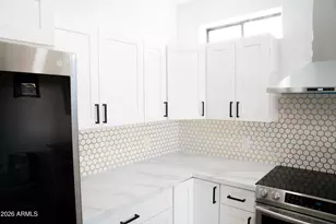 342 N 15th St, Phoenix, AZ 85006 - Photo 13