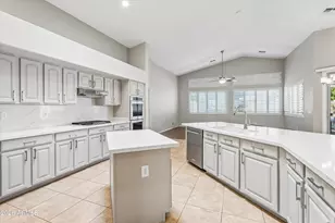 17936 N Linkletter Ln, Surprise, AZ 85374 - Photo 11