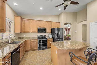 11303 N 150th Lane, Surprise, AZ 85379 - Photo 15
