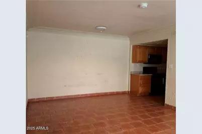 2664 N 43rd Avenue #Apt B, Phoenix, AZ 85009 - Photo 13
