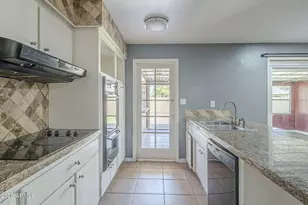 3236 S Kenwood Ln, Tempe, AZ 85282 - Photo 11