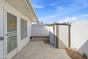 13811 N Garden Ct Dr, Sun City, AZ 85351 - Photo 25