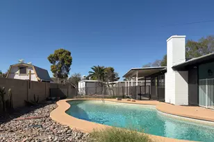 8334 N 57th Dr, Glendale, AZ 85302 - Photo 7