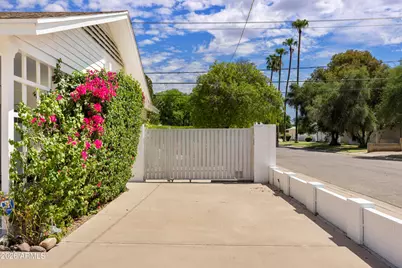 4329 N 35th Street, Phoenix, AZ 85018 - Photo 3