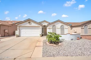 1770 E Westchester Dr, Chandler, AZ 85249 - Photo 1