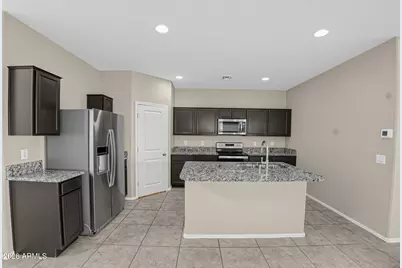 3021 S 78th Drive, Phoenix, AZ 85043 - Photo 5