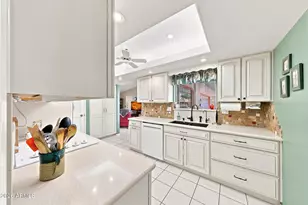 11053 W Pine Hollow Dr, Sun City, AZ 85351 - Photo 23