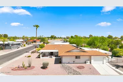 11053 W Pine Hollow Drive, Sun City, AZ 85351 - Photo 7