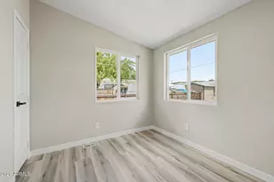 645 S Cornwall Dr, Apache Junction, AZ 85120 - Photo 23