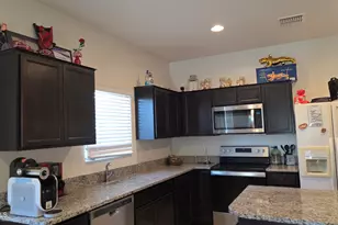 3122 S 77th Dr, Phoenix, AZ 85043 - Photo 9