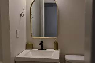 7802 E Kimsey Ln, Scottsdale, AZ 85257 - Photo 27