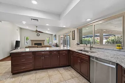 17018 N 57th Street, Scottsdale, AZ 85254 - Photo 11