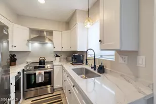 4610 N 68th St, Scottsdale, AZ 85251 - Photo 5