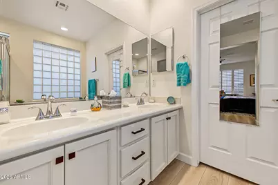 41424 N Clear Crossing Road #41424 N, Anthem, AZ 85086 - Photo 17
