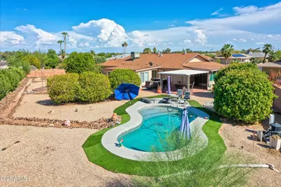 20026 N 101st Avenue, Sun City, AZ 85373 - Photo 29