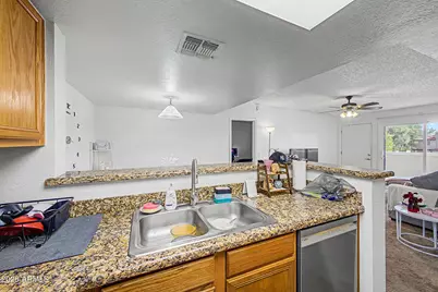 5757 W Eugie Avenue #2075, Glendale, AZ 85304 - Photo 9