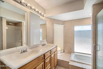 227 W Taro Lane, Phoenix, AZ 85027 - Photo 13